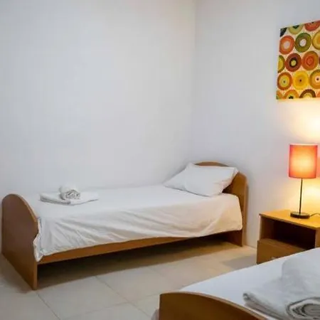 Metrostays Apartamento